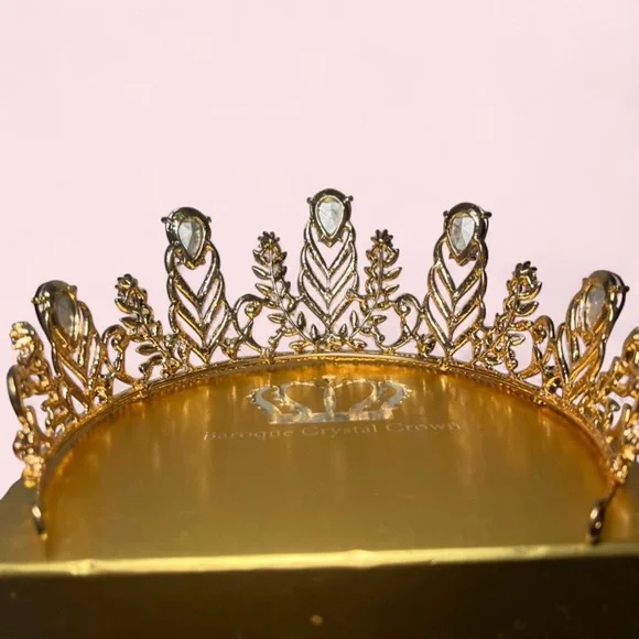 👑 Gold Baroque Crystal Crown | Red Gem Tiara - Picture 6 of 8